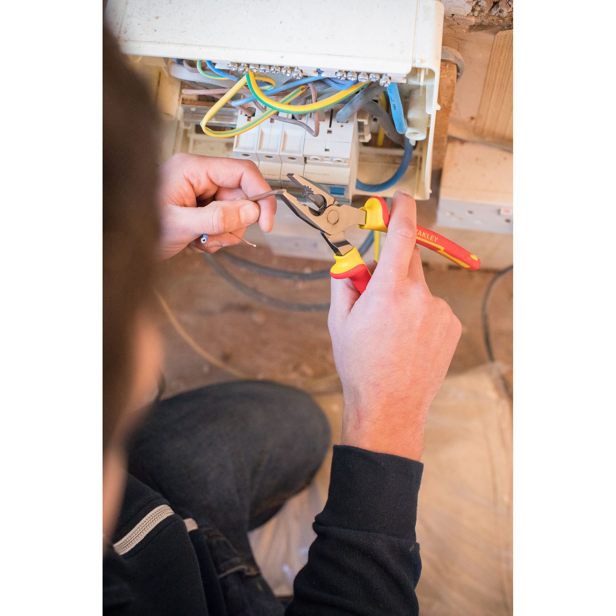 Tang Kombinasi Vde 7" 180 mm