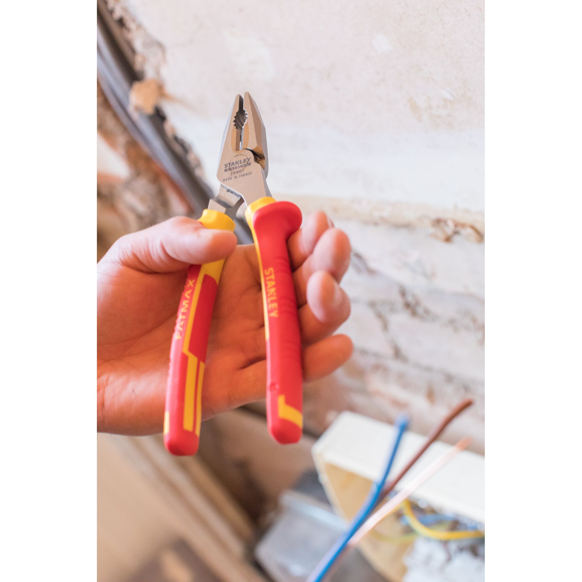 Tang Kombinasi Vde 7" 180 mm