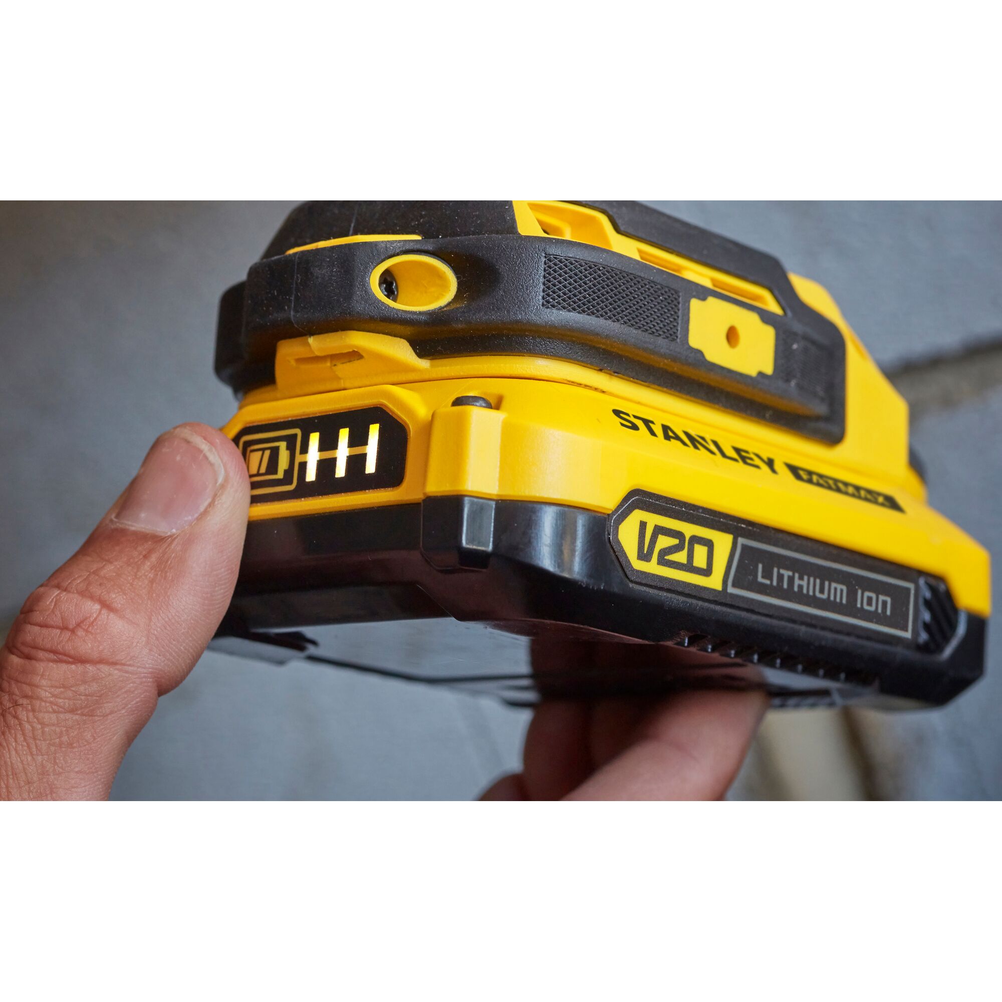 Set 20V Hammer DRILL 119ACC TOOLBOX 19"