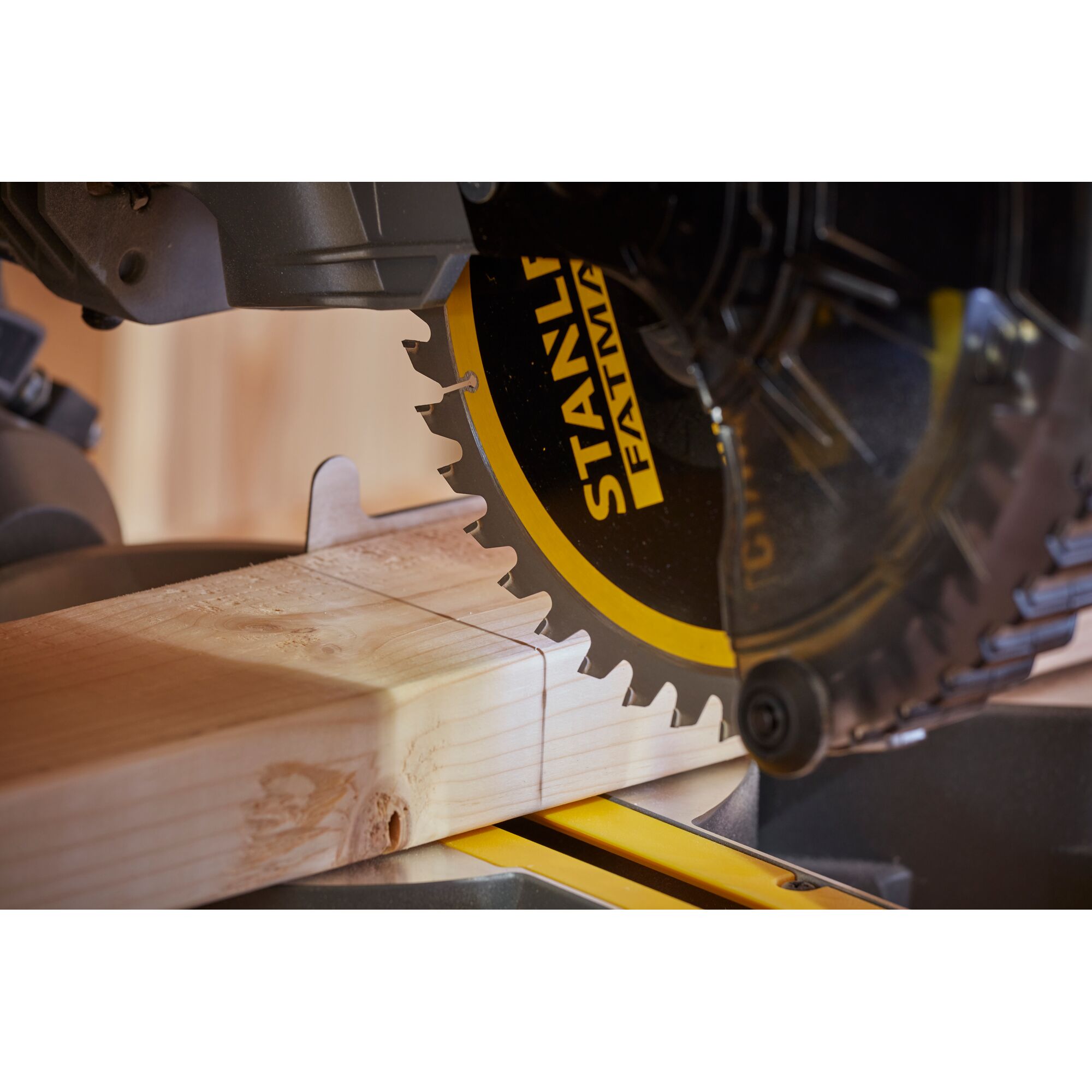 KIT Gergaji Mitre 20V BR 4.0Ah 2B+2.0Ah C
