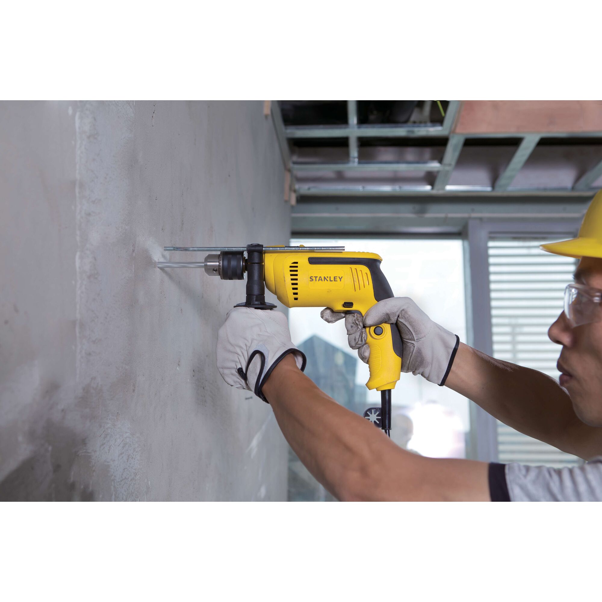 700W 13mm Percussion Drill