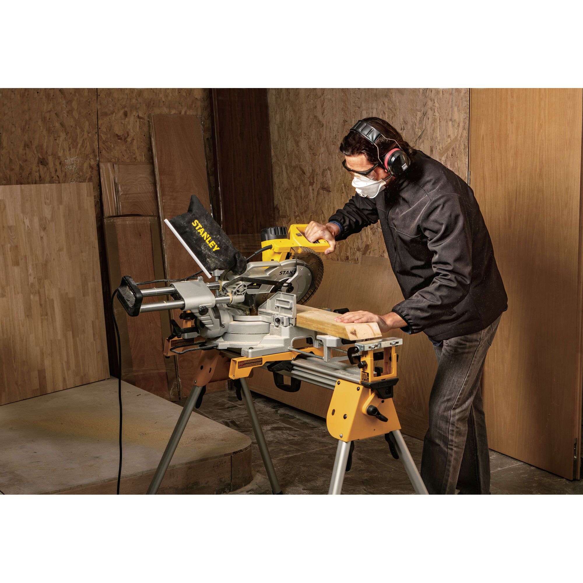 Miter Saw 1800 W 255 mm