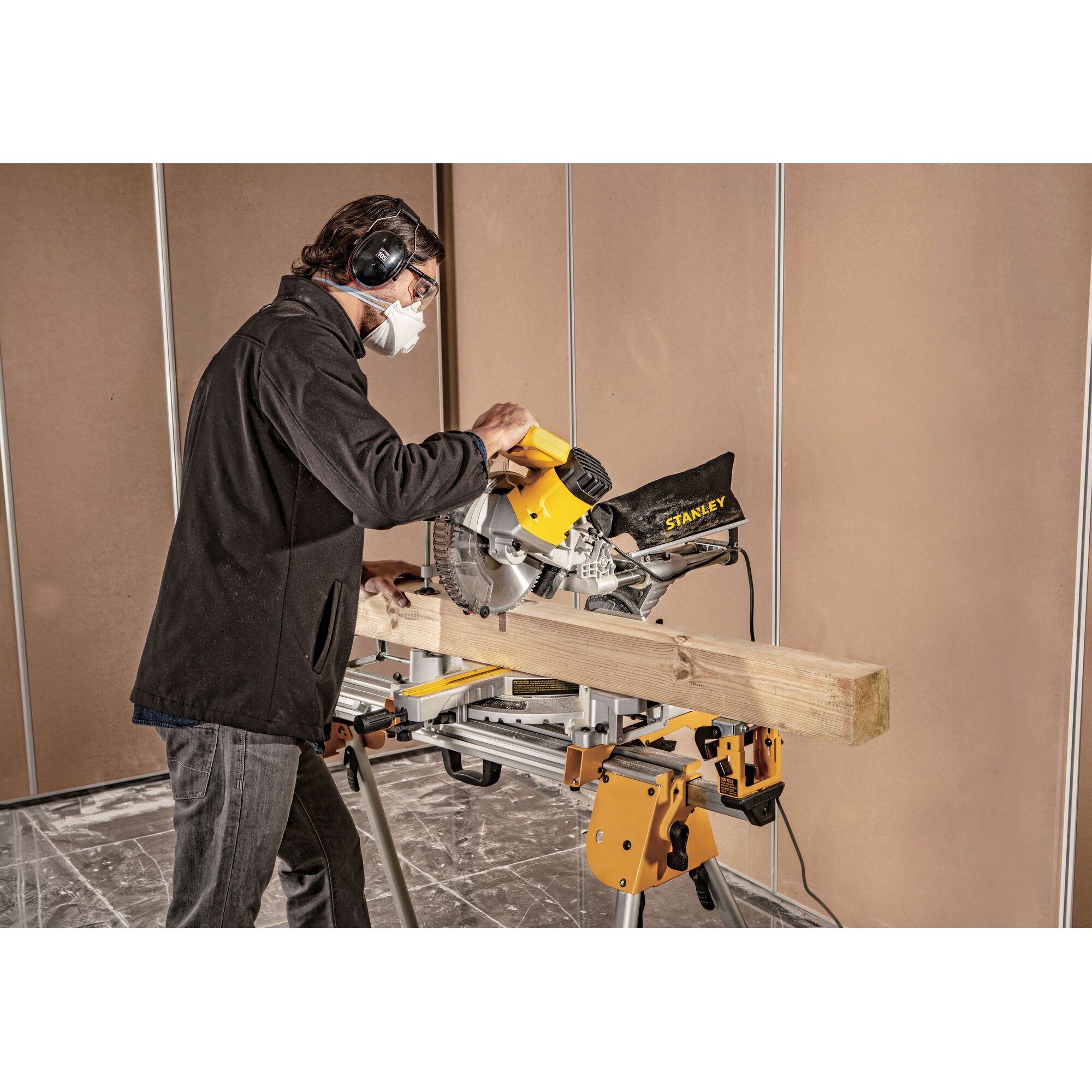Miter Saw 1800 W 255 mm