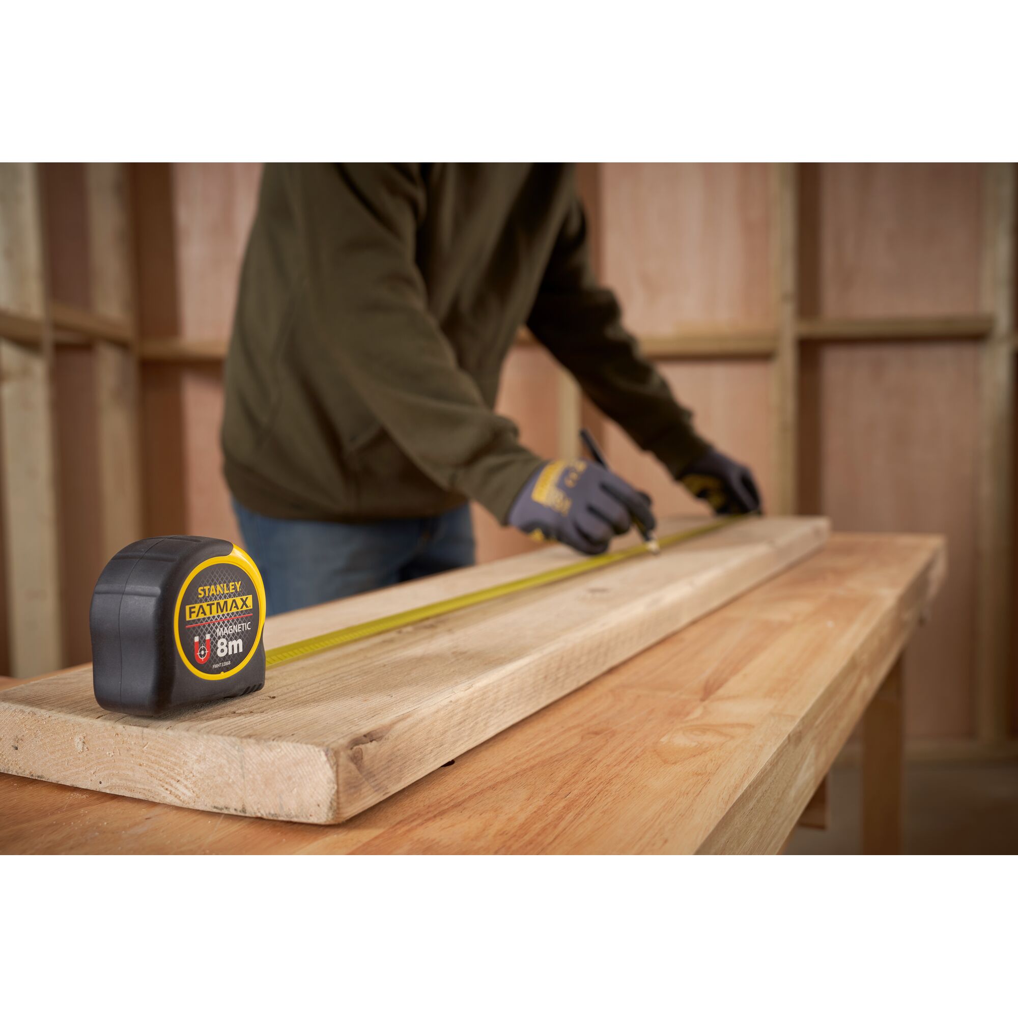 STANLEY FATMAX BladeArmor™ Magnetic 8M (32mm wide) Tape Measure