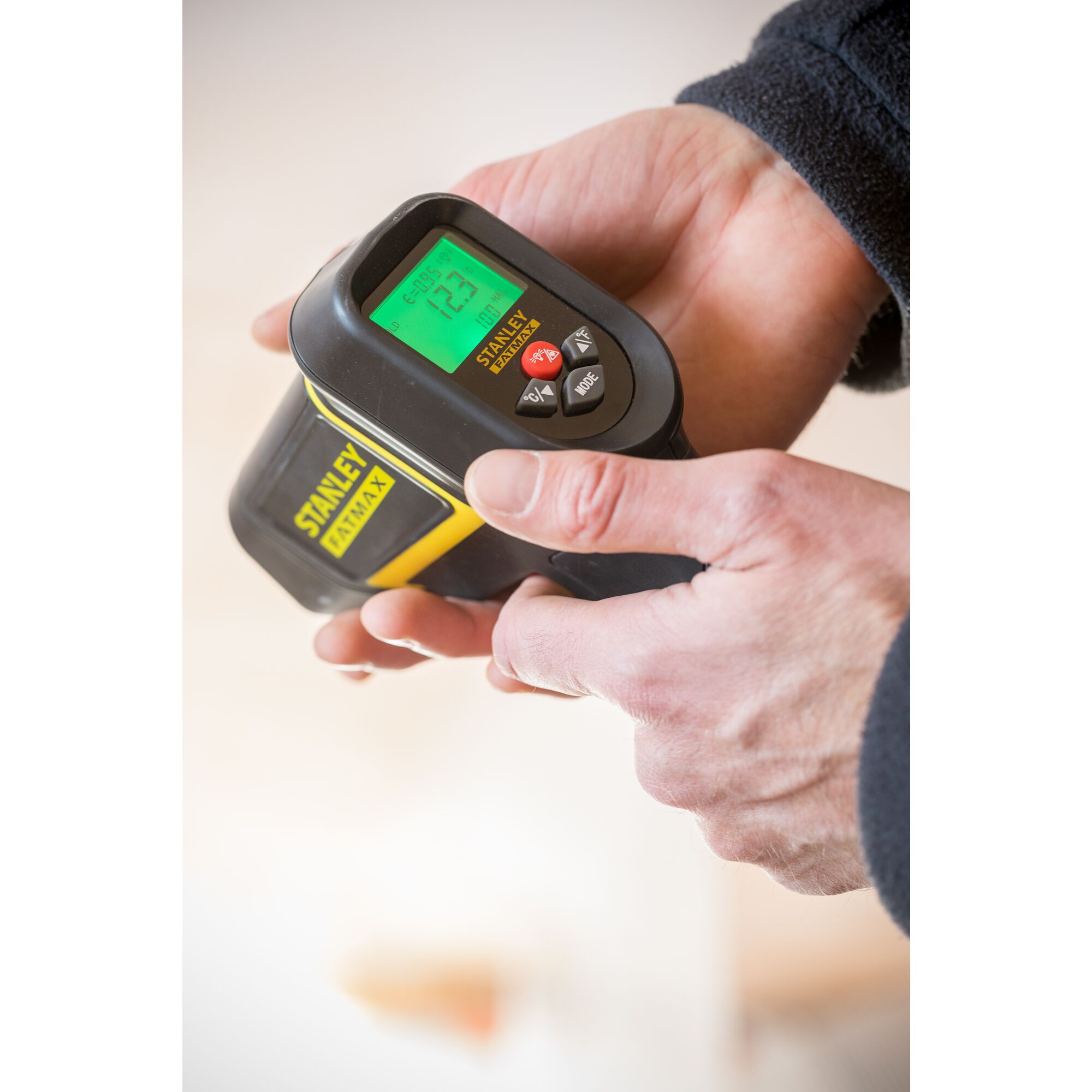 Termometer inframerah