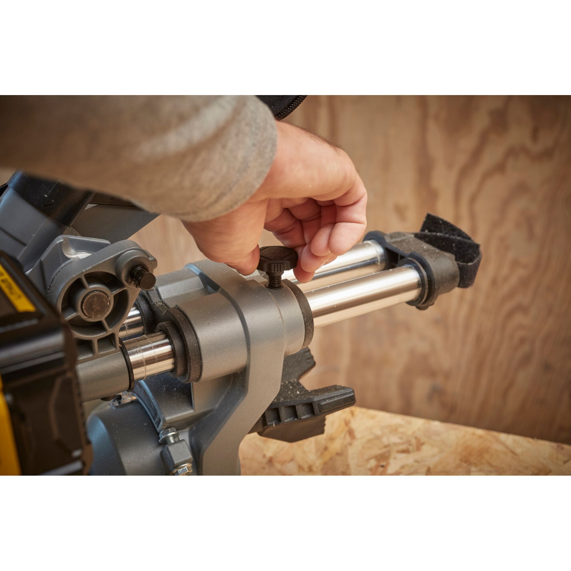 Miter Saw 20V Unit Saja