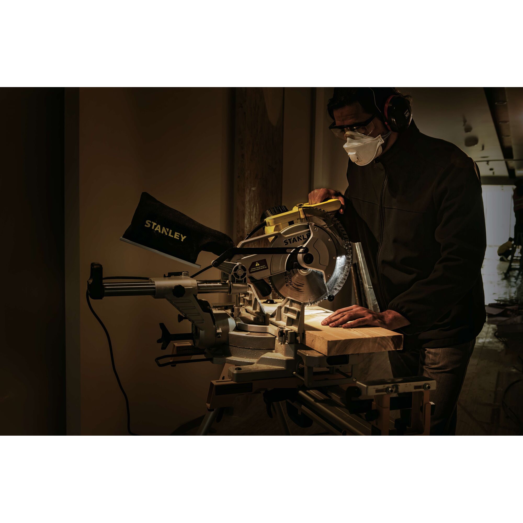 Sliding Miter Saw 1800 W 255 mm