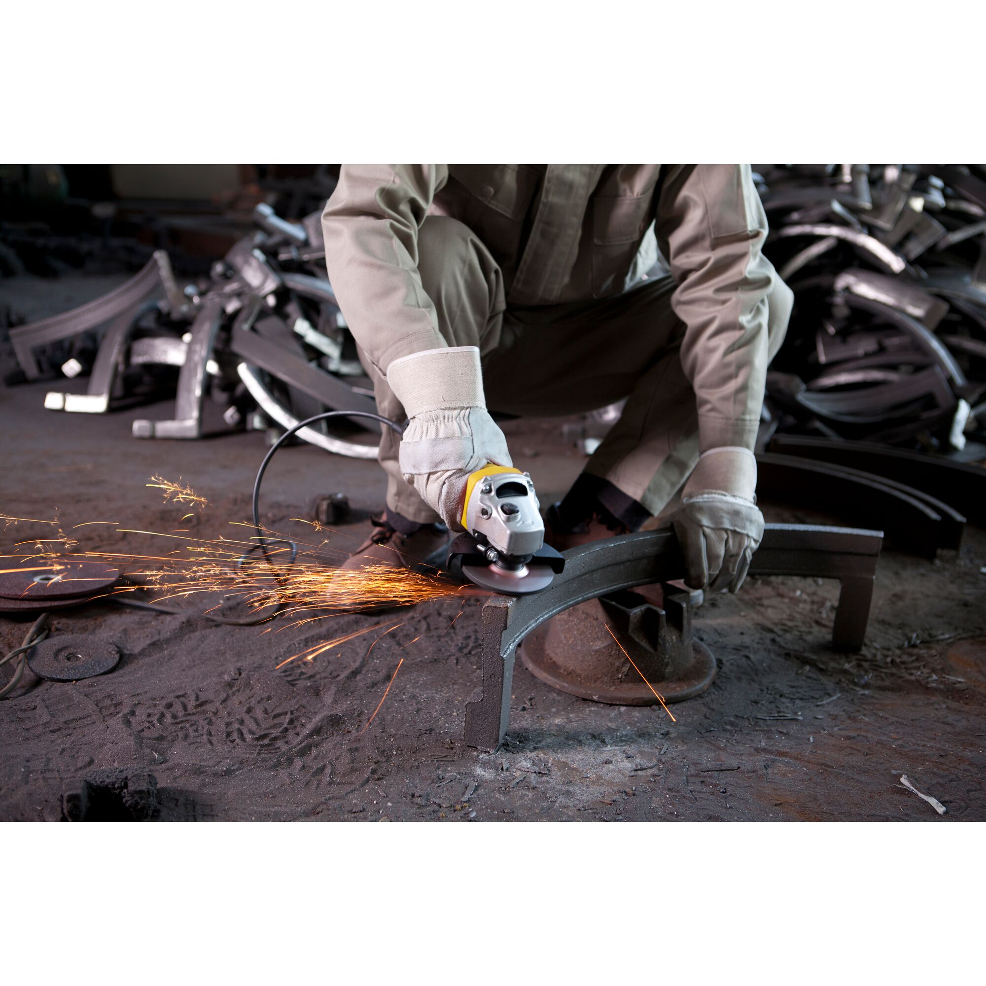 Gerinda Sudut Kecil 610W 115mm