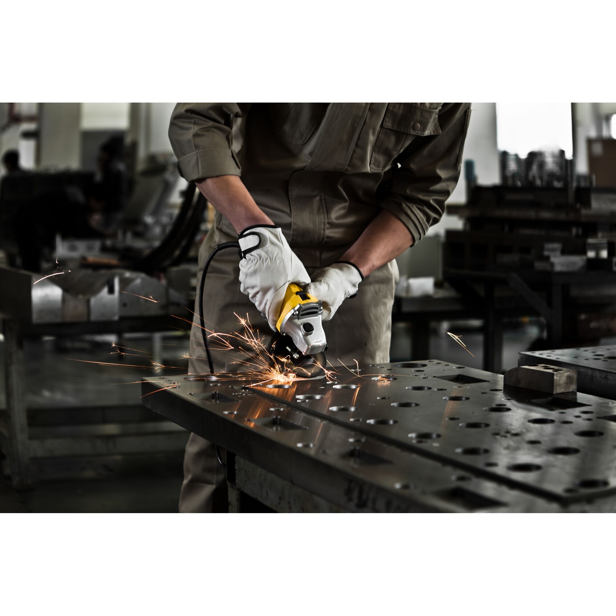 Gerinda Sudut Kecil 610W 115mm