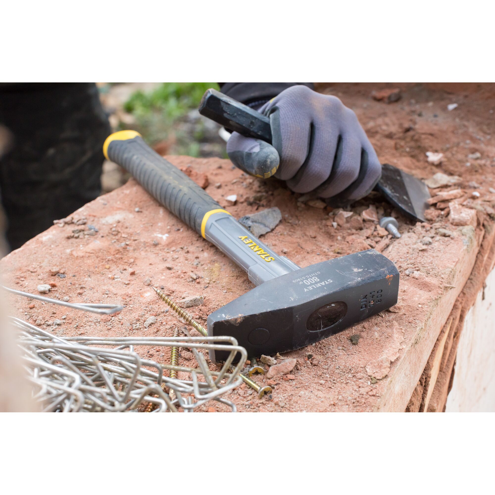 Palu Fiberglass Din - 28Oz / 800G