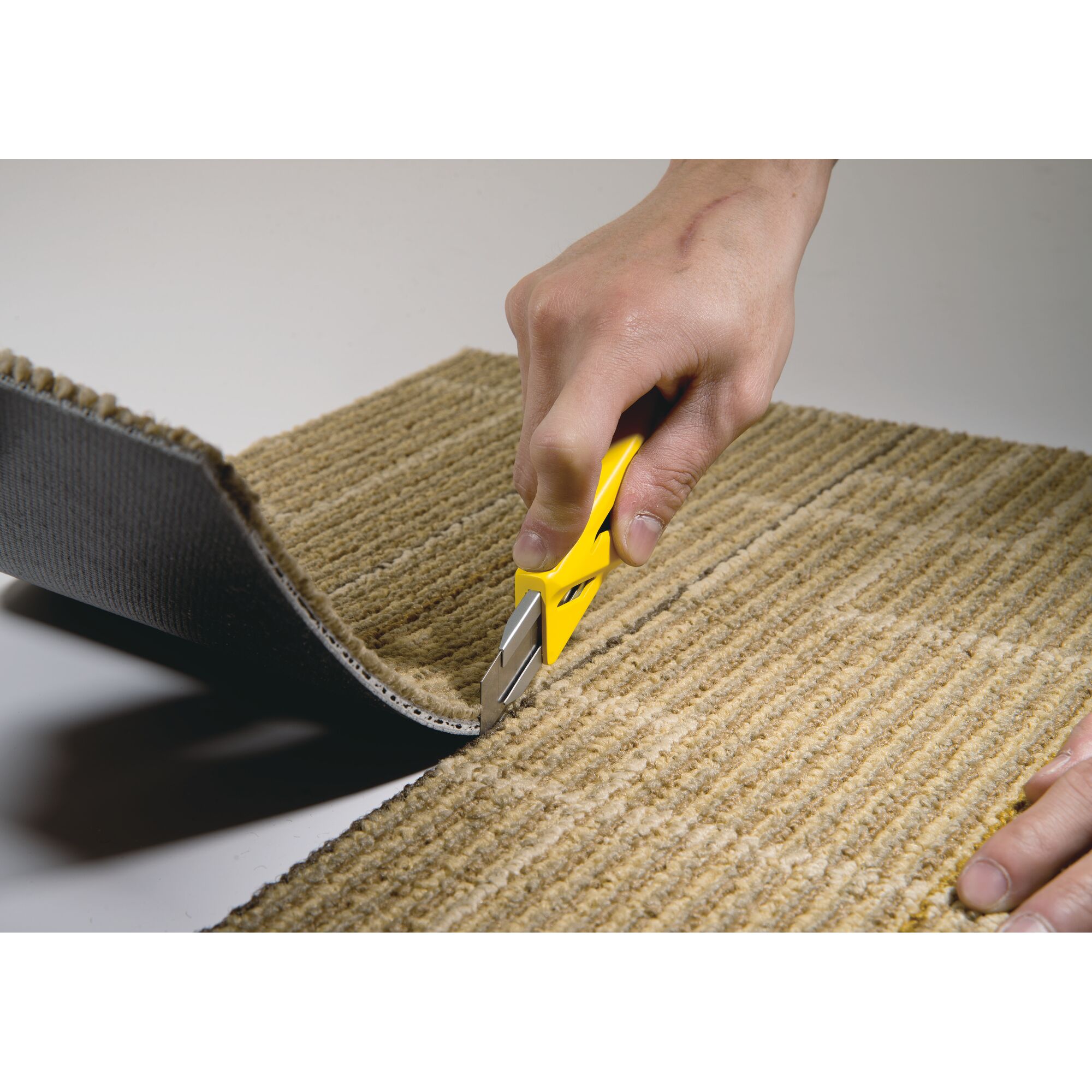 Pisau Snap Off Kunci Otomatis Abs 18mm