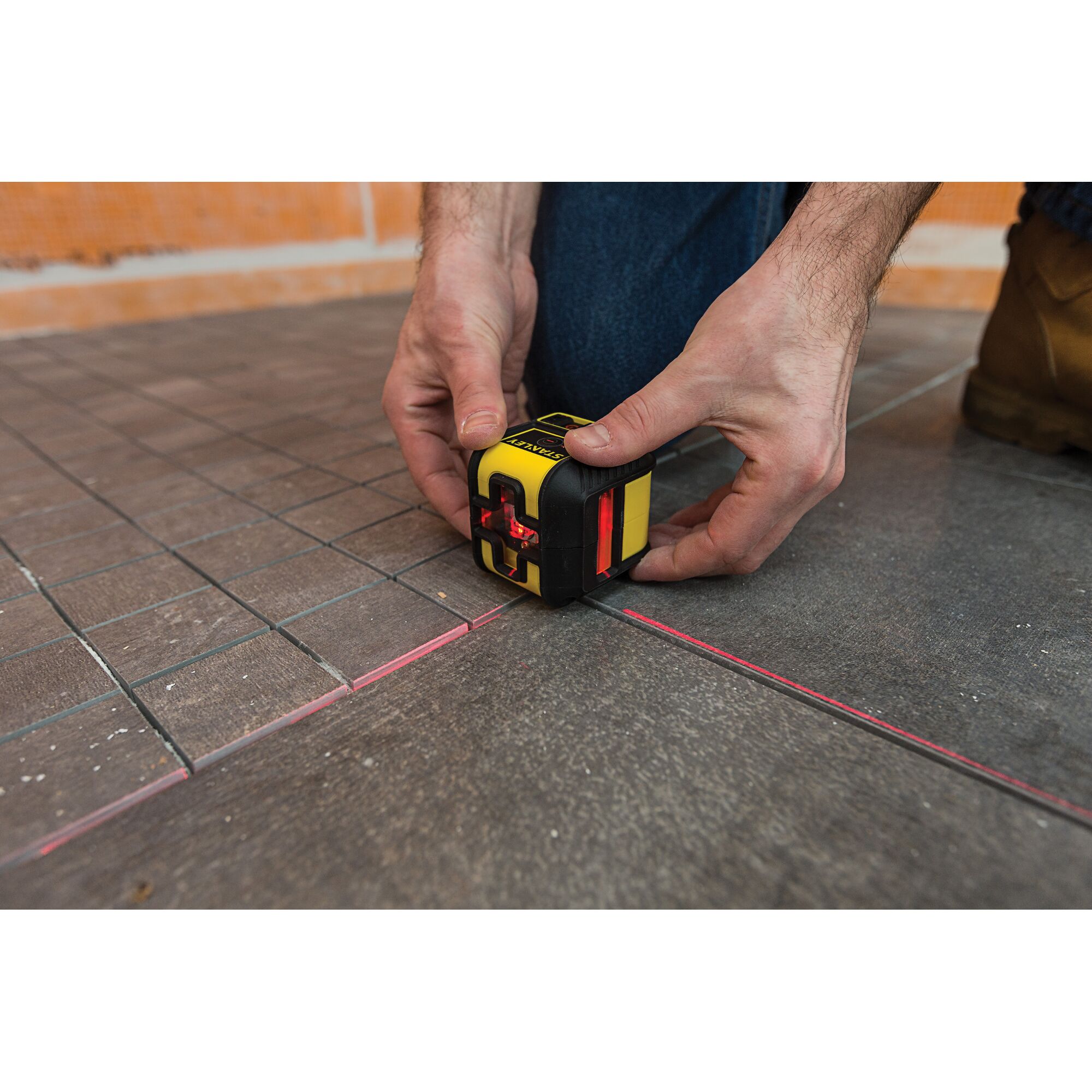 Laser Garis Silang Dengan Garis Merah 90°