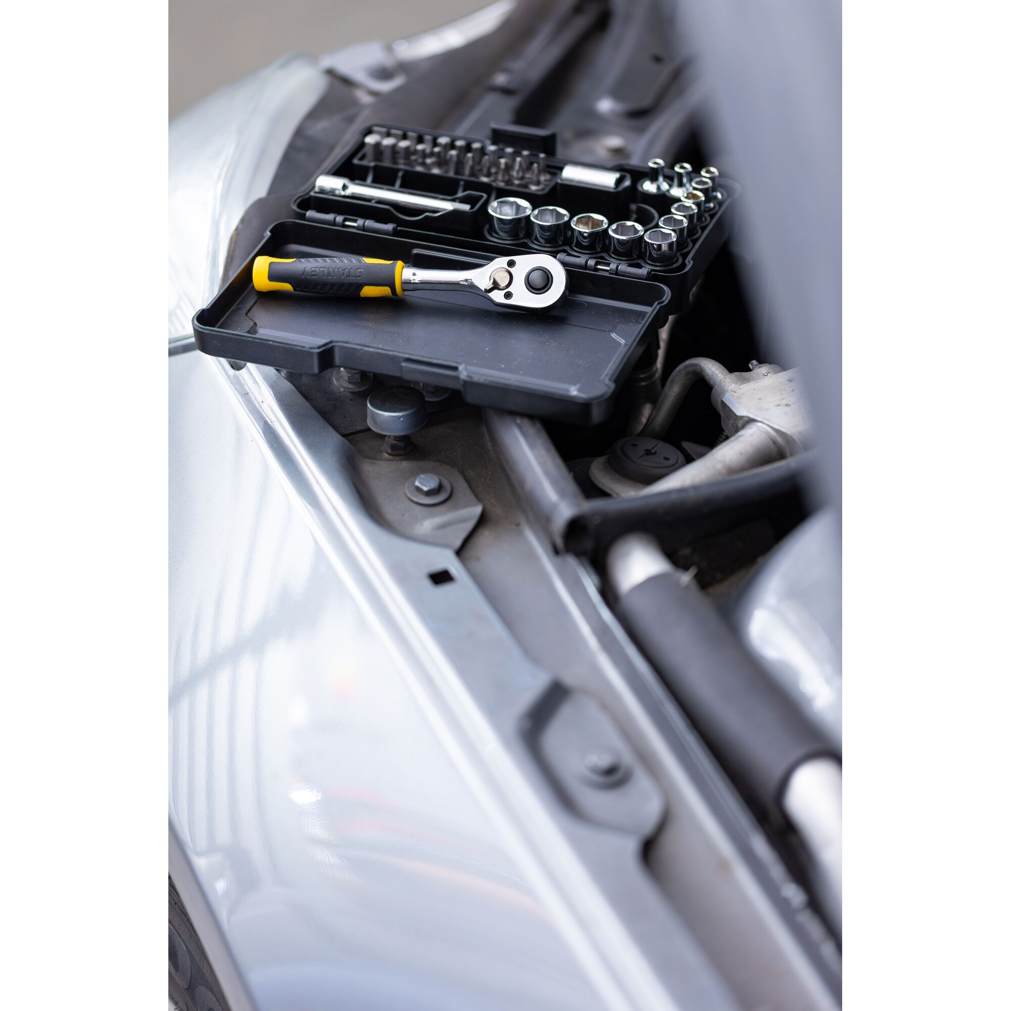 Set Soket Kompak 1/4 ", 37 Buah.