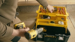 Video Kotak Alat Kantilever 3 Tingkat STANLEY®